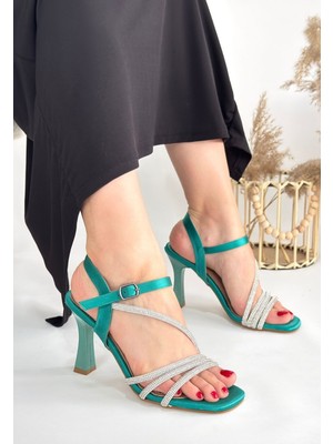 Erbilden Gloria Yeşil Saten Topuklu Ayakkabı Taş Detaylı 9 cm