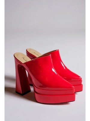 Ayakkabı Ateşi Kırmızı Rugan Çift Platform Tasarım Burnu Kapalı Kadın Terlik Yüksek Topuklu Ayakkabı Sortie