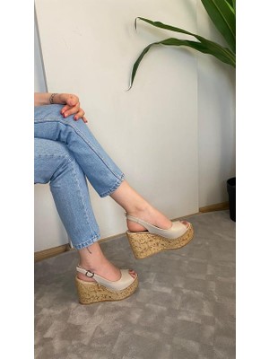 Les Passent Kadın Mantara Krem Cilt 10 cm Dolgu Topuklu Mantar Taban Önü Arkası Acık Ayakkabı