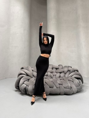 Triko Crop Kazak ve Yırtmaçlı Uzun Etek Takım