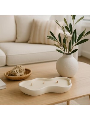 Vigordurus Dalgalı Kenarlı Kapta Üç Ahşap Fitilli El Yapımı Dekoratif Mum Kokulu Soya Mumu