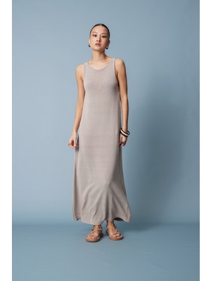 Nisan Triko Kayık Yaka Uzun Triko Elbise