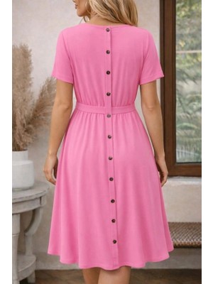 Kadın Kısa Kollu Yuvarlak Yaka Arkadan Düğmeli Viskon Midi Elbise