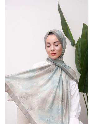 Eyşan İpek Minimal Desenli Dijital Soft Şal