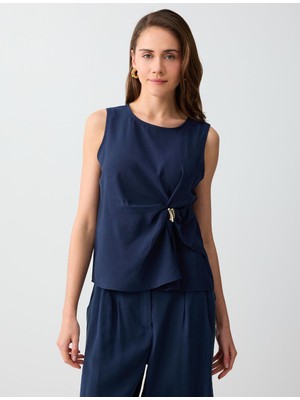 Jimmy Key Lacivert Büzgü Detaylı Yuvarlak Yaka Kolsuz Dokuma Bluz