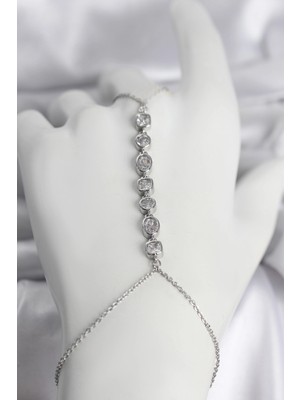 Flamex Pirinç Gümüş Renk Sıralı Zirkon Taşlı Kadın Şahmeran