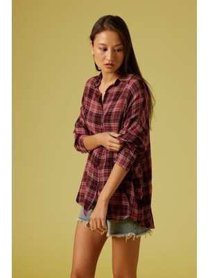 Nisan Triko Ekose Desenli Oversıze Gömlek