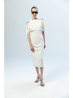 Kameya Katmanlı Omuz Detaylı Midi Elbise
