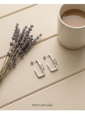 Mervan Takı Renkli Taşlı Geometrik Çelik Küpe