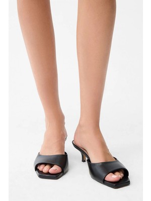 Adl Deri Terlik Siyah 17446532000