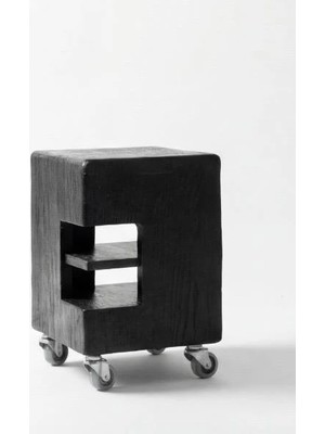 Lamazif Modern Siyah Ahşap Tekerlekli Dekoratif Stand – Raflı Taşınabilir Tasarım Mobilya