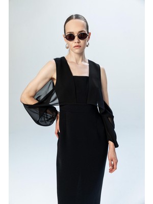 Kameya Tül Detaylı Midi Elbise