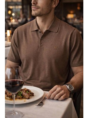 Hermes Premium Triko Polo Yaka Düğmeli T-Shirt – Yumuşak Dokulu, Nefes Alabilir, Şık Erkek Tişört