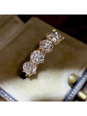 Blue Cat Bijouterie Zarif 5 Yuvarlak Kübik Zirkon Bakır Yüzük