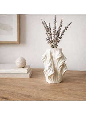 Berry Store Dalgalı Desenli Dekoratif Mini Vazo| Inci Rengi | Döküm Seramik Tozu | El Boyaması