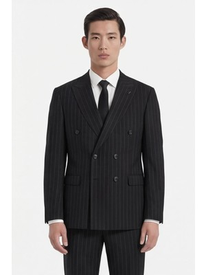 Sabri Özel Giotelli Erkek Siyah Dar Kesim Slim Fit Viskon Sivri Yaka Çizgili Kruvaze Fleto Kapaklı Cep Çift Yırtmaçlı Tam Astarlı 6 Drop Takım Elbise