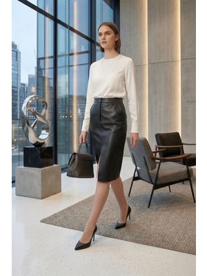 Deriderim Siyah Lina Yırtmaç Detaylı Midi Hakiki Deri Kadın Etek