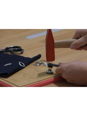 Berry Store Kuşgözü No.26 (11 Mm) Kendin Yap Kiti, Deri Çanta, El Örgüsü, Kağıt Ip, Ip Vs. Çanta Için Çekiçle Uygulama Aparatları ve 15 Adet Kuşgözü Takım-Paslanmaz Pirinç (Beyaz Boyalı)