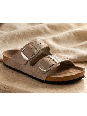 Kadın Çift Tokalı Terlik Sütlü Kahve | Anatomik Mantar Taban, Ayarlanabilir Tokalı, Günlük Rahat Yazlık Terlik