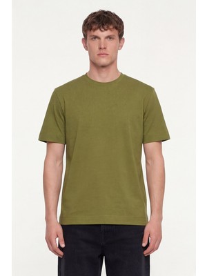 Sabri Özel Erkek Fıstık Yeşili Normal Kesim Regular Fit %100 Pamuk Dokuma Bisiklet Yaka Basic T-Shirt