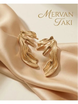 Mervan Takı Altın Rengi Modern Tasarım Küpe