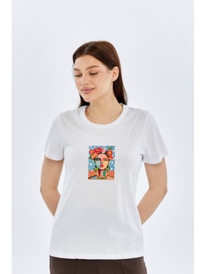 Trender Baskı Kadın T-Shirt Tablo Beyaz