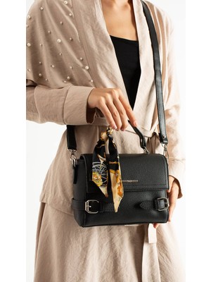 Özbu Fiyonk ve Kemer Detaylı Çok Bölmeli Kaliteli Omuz ve Kol Çanta