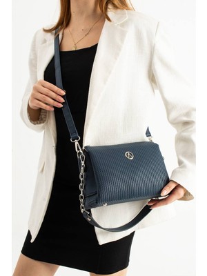 Özbu Kadın Zincir Askılı Omuz Çapraz Çanta 3 Bölmeli Yumuşak Deri Şık Günlük Kullanım