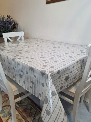 Başak Ev Tekstili Ithal Silinebilir Pvc Masa Örtüsü – Kaymaz Tabanlı, Kumaş Görünümlü Pvc Masa Örtüsü