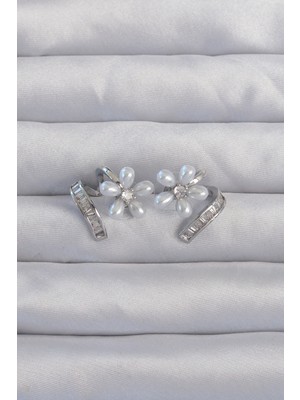 Krm Pirinç Gümüş Renk Zirkon Taşlı Kıvrımlı Inci Çiçek Küpe Krm