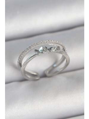 Krm Pirinç Gümüş Renk 2'li Zirkon Taş Detaylı Kelebek Figür Ayarlanabilir Model Kadın Yüzü