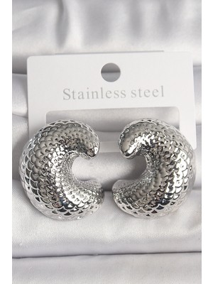 Krm Pirinç Gümüş Renk Yılan Sırtı Işlemeli Yarım Halka Model Kadın Küpe Krm