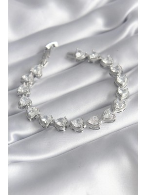 Krm Pirinç Gümüş Renk Zirkon Taşlı Kalp Model Vıp Seri Kadın Bileklik Krm