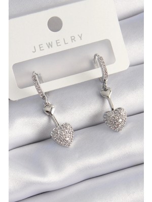 Krm Pirinç Gümüş Renk Zirkon Taşlı Sallantı Kalp Model Kadın Küpe Krm