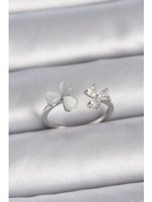 Krm Pirinç Gümüş Renk Ayarlanabilir Zirkon Taşlı Beyaz Mineli Kalp Model Kadın Yüzük Krm