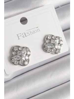 MiraLive Mey Ithalat® Pirinç Gümüş Renk Zirkon Taşlı Yonca Model Kadın Küpe