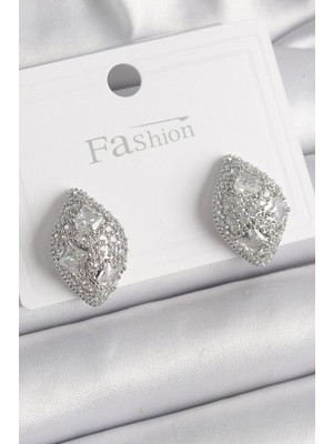 MiraLive Mey Ithalat® Pirinç Gümüş Renk Zirkon Taş Işlemeli Damla Model Kadın Küpe