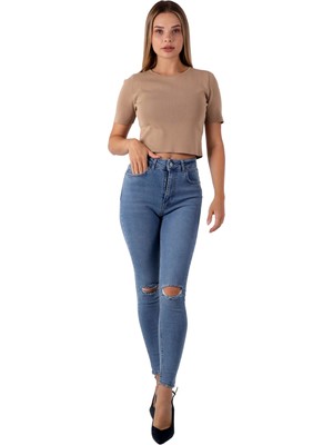 Mavi Renk Dar Paça Diz Yırtık Yüksek Bel Jeans