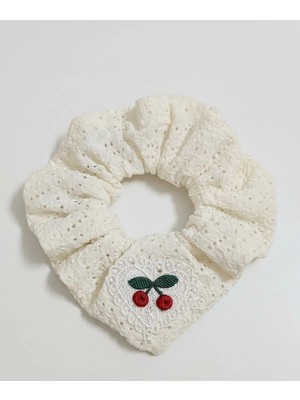 Efela Dünyası Fisto Kumaş Kiraz Güpür Detaylı Kare Simit Toka