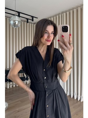 Sue Store Siyah Gold Düğmeli Pileli Gömlek Elbise