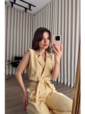Sue Store Butter Yellow Taşlı Yüksek Bel Kemerli Yelek Pantolon Takım