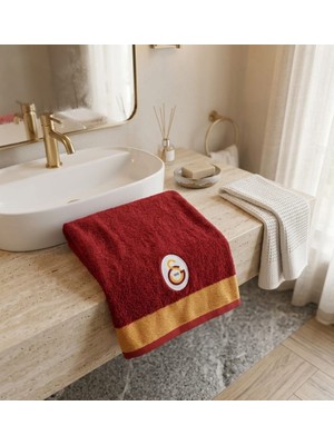 Taç Yeni Sezon Lisanslı Galatasaray Bukle Yüz Havlusu 50 x 90  cm