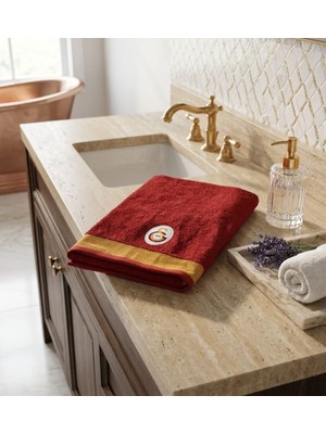 Taç Yeni Sezon Lisanslı Galatasaray Bukle Banyo Havlusu 70 x 140 cm