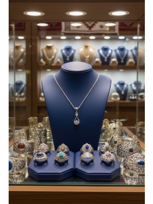 Anka Mücevherat 925 Ayar Gümüş Tektaş Damla Kadın Kolye