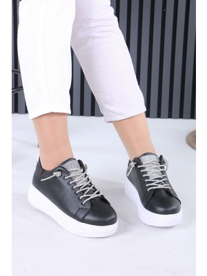 Sefayol Josep Siyah Beyaz Taban Mat Deri Taşlı Kadın Spor Ayakkabı