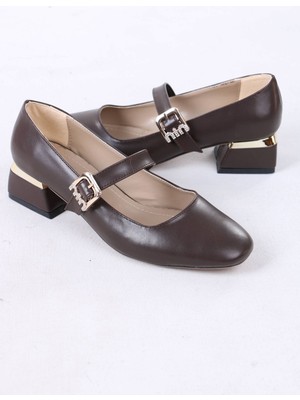 Sefayol Larow Kahverengi Mat Deri Tokalı Topuklu Kadın Ayakkabı