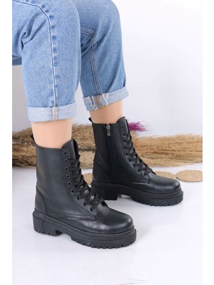 Sefayol Alayna Siyah Mat Deri Kürklü Kaymaz Taban Kadın Bot