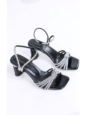 Sefayol Darrels Siyah Taşlı Topuklu Kadın Ayakkabı