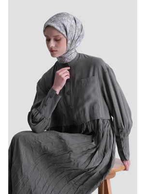 Armine Kırışık Efektli Modal Elbise Haki