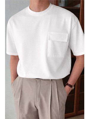 Tarz Cool Erkek Cepli Basic Tişört – Oversize Modern Kesim Günlük Şık Stil